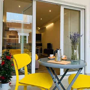 https://domus13.barihotels.org